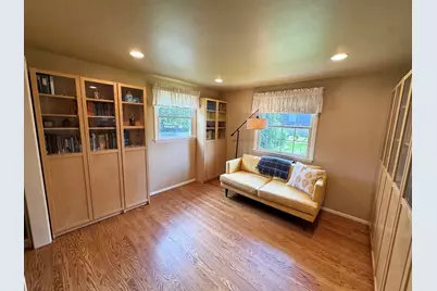 1513  Greenway Ter, Waukesha, WI 53186 - Photo 26