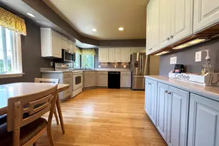1513 Greenway Terrace, Waukesha, WI 53186 - Photo 4