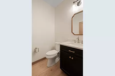8358  Cove Ct, Racine, WI 53406 - Photo 32