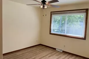 38 Oakwood St, Williams Bay, WI 53191 - Photo 12