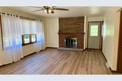 38  Oakwood St, Williams Bay, WI 53191 - Photo 6