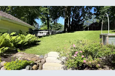 38  Oakwood St, Williams Bay, WI 53191 - Photo 4