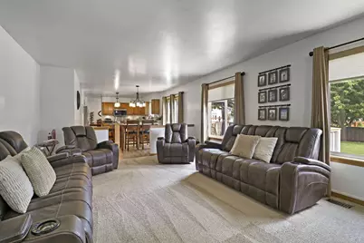 10831  64th St, Kenosha, WI 53142 - Photo 14