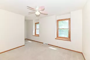 30906 Pleasant View Dr, Racine, WI 53185 - Photo 40
