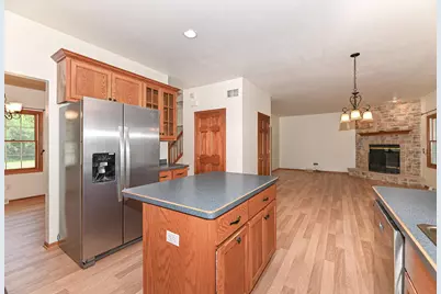 30906  Pleasant View Dr, Racine, WI 53185 - Photo 8