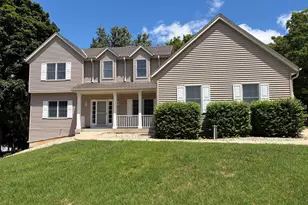 30906 Pleasant View Dr, Racine, WI 53185 - Photo 4
