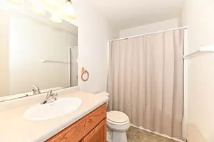30906 Pleasant View Dr, Racine, WI 53185 - Photo 36