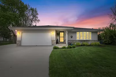 6846 S Juniper Ct, Oak Creek, WI 53154 - Photo 1