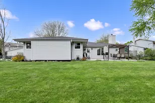 6846 S Juniper Ct, Oak Creek, WI 53154 - Photo 36