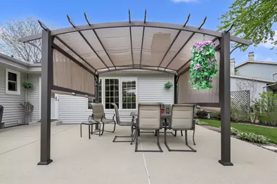 6846 S Juniper Ct, Oak Creek, WI 53154 - Photo 40
