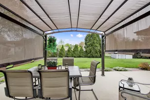 6846 S Juniper Ct, Oak Creek, WI 53154 - Photo 42