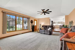 6846 S Juniper Ct, Oak Creek, WI 53154 - Photo 22