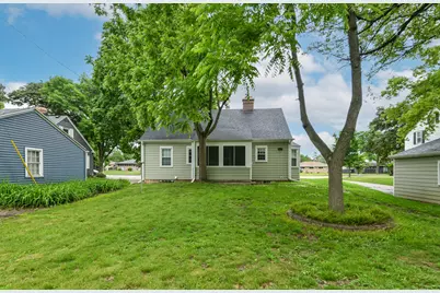6701 W Howard Ave, Milwaukee, WI 53220 - Photo 28