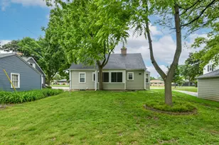6701 W Howard Ave, Milwaukee, WI 53220 - Photo 28