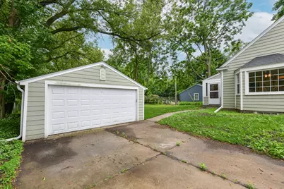 6701 W Howard Ave, Milwaukee, WI 53220 - Photo 26