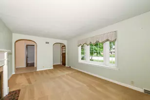6701 W Howard Ave, Milwaukee, WI 53220 - Photo 8
