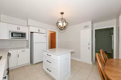 6701 W Howard Ave, Milwaukee, WI 53220 - Photo 12