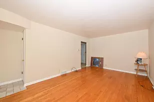 4672 N 69th St, Milwaukee, WI 53218 - Photo 6