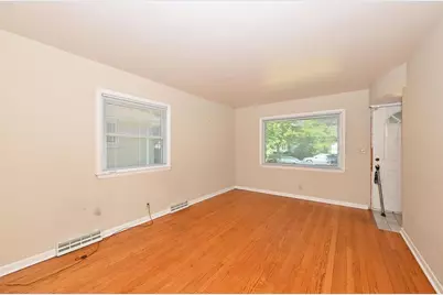 4672 N 69th St, Milwaukee, WI 53218 - Photo 4