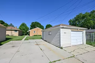 4672 N 69th St, Milwaukee, WI 53218 - Photo 32