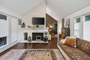4100 N Ardmore Ave, Shorewood, WI 53211 - Photo 8