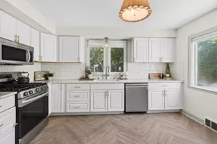 4100 N Ardmore Ave, Shorewood, WI 53211 - Photo 14