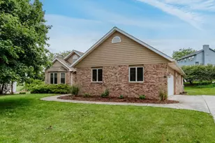 W270N2568 Orchard Ln, Pewaukee, WI 53072 - Photo 34