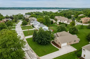 W270N2568 Orchard Ln, Pewaukee, WI 53072 - Photo 36