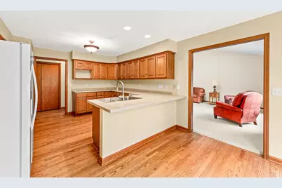 W270N2568  Orchard Ln, Pewaukee, WI 53072 - Photo 14