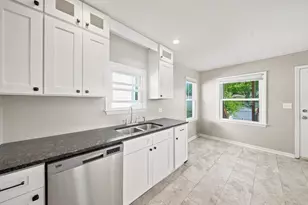 2247 E Vollmer Ave, Milwaukee, WI 53207 - Photo 6