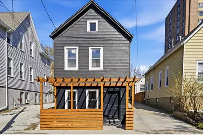 1850 N Warren Ave, Milwaukee, WI 53202 - Photo 14
