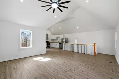 1850 N Warren Ave, Milwaukee, WI 53202 - Photo 20