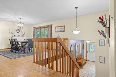 4016  Mary Dr, Onalaska, WI 54650 - Photo 4