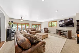 4705 Bluffside Dr, Racine, WI 53402 - Photo 6
