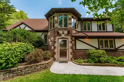 4705  Bluffside Dr, Racine, WI 53402 - Photo 2