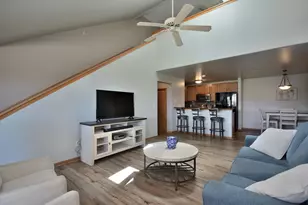 2955 W Drexel Ave, Franklin, WI 53132 - Photo 1