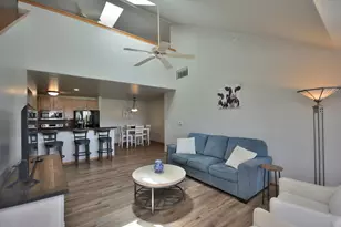 2955 W Drexel Ave, Franklin, WI 53132 - Photo 2