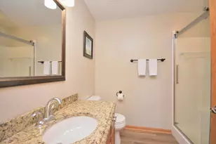 2955 W Drexel Ave, Franklin, WI 53132 - Photo 14