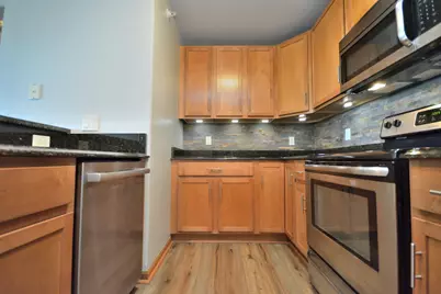 2955 W Drexel Ave #414, Franklin, WI 53132 - Photo 8