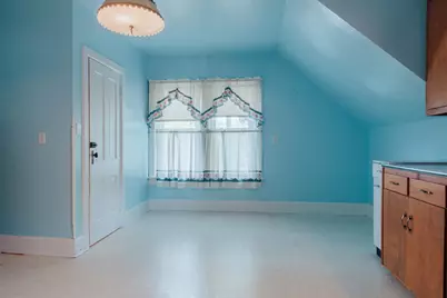 1405 S 13th St, Manitowoc, WI 54220 - Photo 14