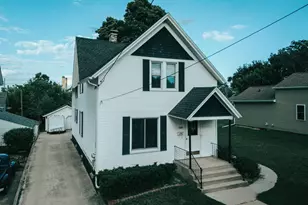 1405 S 13th St, Manitowoc, WI 54220 - Photo 2