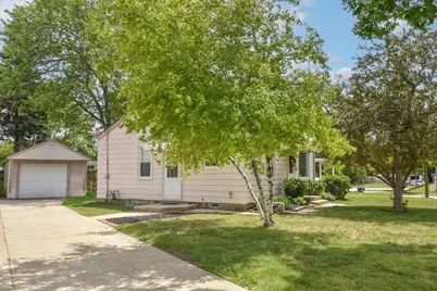 6639 W Bennett Ave, Milwaukee, WI 53219 - Photo 2