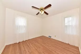 6639 W Bennett Ave, Milwaukee, WI 53219 - Photo 12