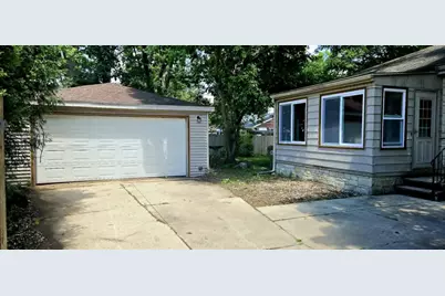 4304  65th St, Kenosha, WI 53142 - Photo 2