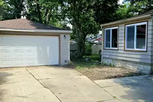 4304 65th St, Kenosha, WI 53142 - Photo 2