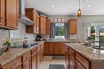 1822  Coach House Ct, Racine, WI 53406 - Photo 14