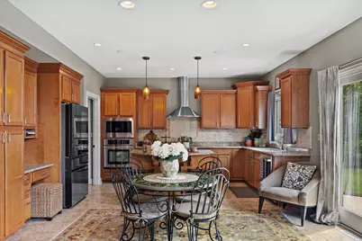 1822  Coach House Ct, Racine, WI 53406 - Photo 12