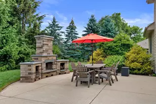 1822 Coach House Ct, Racine, WI 53406 - Photo 30