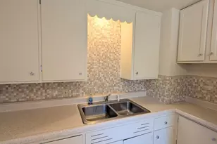 214 Fairview St, Watertown, WI 53094 - Photo 12