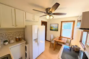 214 Fairview St, Watertown, WI 53094 - Photo 4